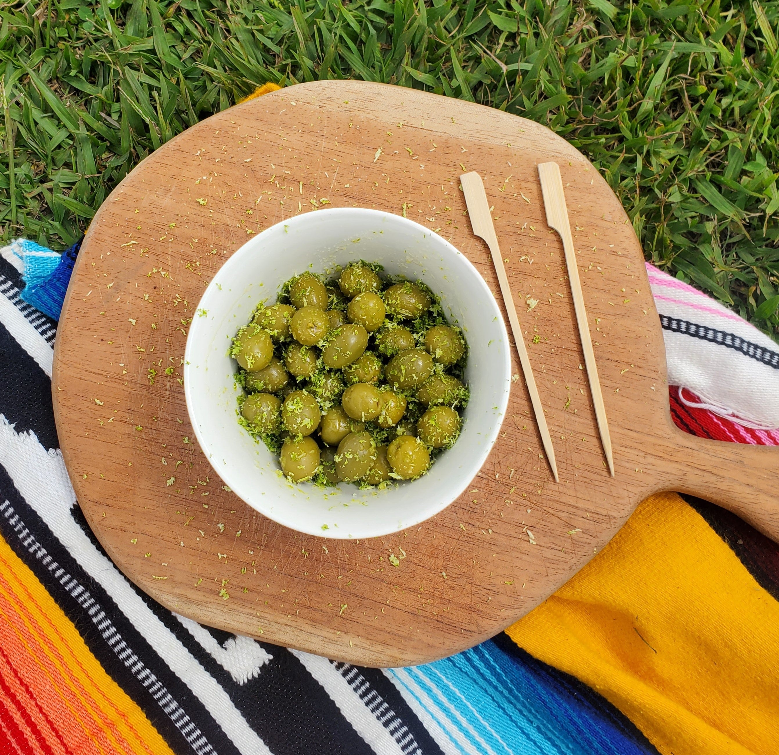 Aceitunas con ralladura de limón