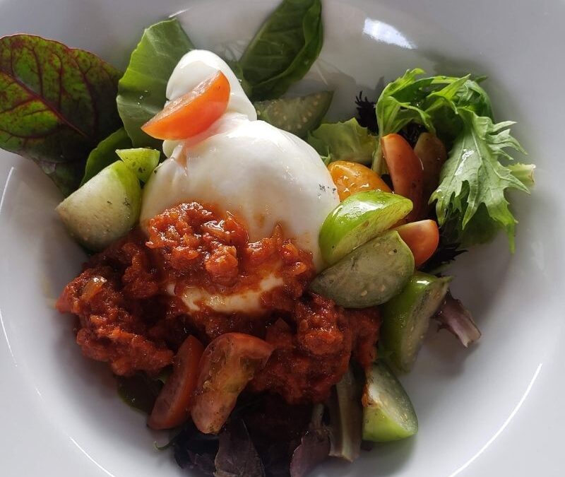 Ensalada de burrata de búfala, por Oscar Pérez